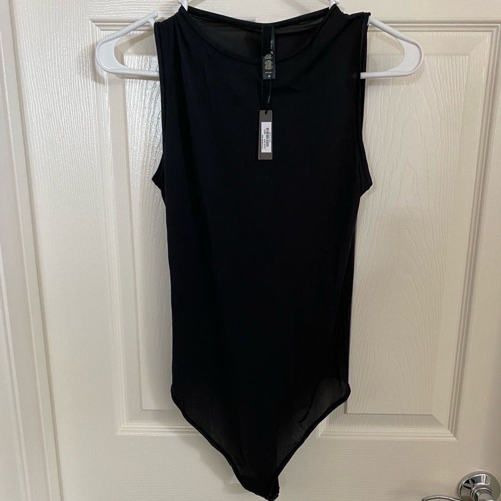 SKIMS Jelly Sheer Crewneck Thong Bodysuit NWT MEDIUM